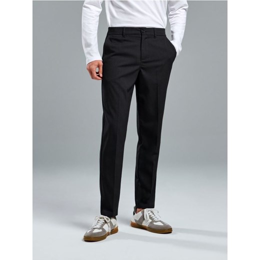 Sinsay - Spodnie chino - szary ze sklepu Sinsay w kategorii Spodnie męskie - zdjęcie 187246086