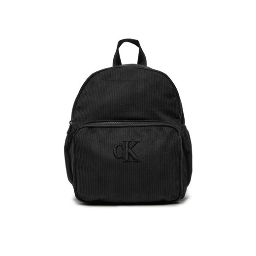 Calvin Klein Jeans Plecak Cord Medium IU0IU00669 Czarny - id: 8721107022925 - marki Calvin Klein - 187246347 Calvin Klein Jeans Plecak Cord Medium IU0IU00669 Czarny ze sklepu MODIVO w kategorii Plecaki dla dzieci - zdjęcie 187246347
