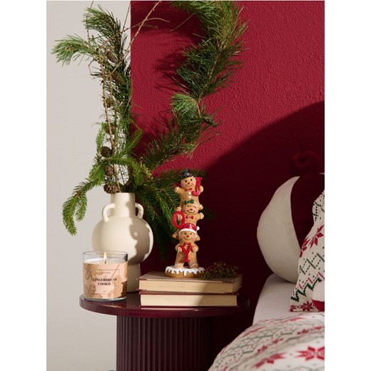 Sinsay - Dekoracja świąteczna z motywem piernikowego ludzika - brązowy ze sklepu Sinsay w kategorii Dekoracje bożonarodzeniowe - zdjęcie 187266509