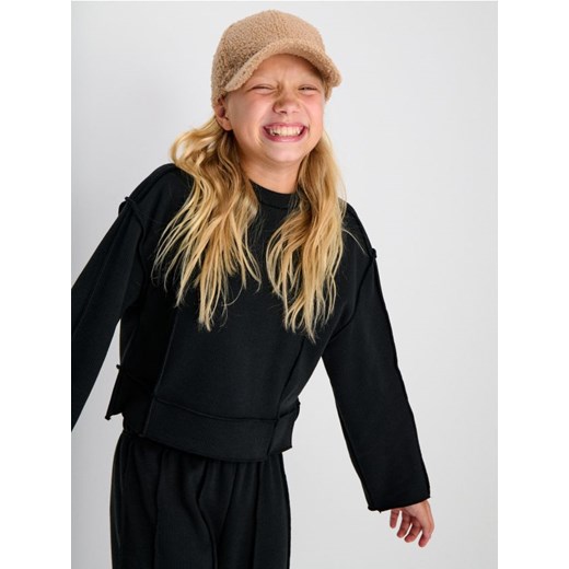 Sinsay - Prążkowana bluza crewneck z polarem wewnątrz - czarny ze sklepu Sinsay w kategorii Bluzy dziewczęce - zdjęcie 187267747