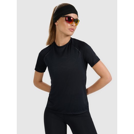 Damska koszulka do biegania 4F 4FWAW25TFTSF1502 - czarna ze sklepu Sportstylestory.com w kategorii Bluzki damskie - zdjęcie 187270357