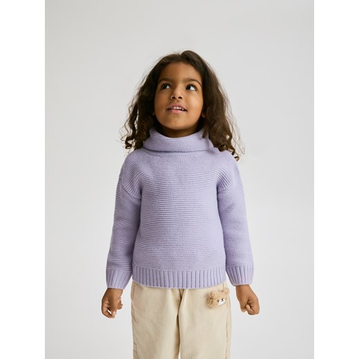 Reserved - Luźny sweter z golfem - lawendowy ze sklepu Reserved w kategorii Swetry dziewczęce - zdjęcie 187275557