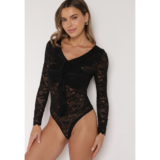 Czarne Koronkowe Body z Falbanką Vidane ze sklepu born2be.pl w kategorii Body damskie - zdjęcie 187278628
