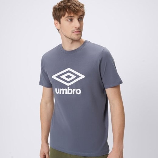 umbro t-shirt large logo 66413u-dhs ze sklepu 50style.pl w kategorii T-shirty męskie - zdjęcie 187279189