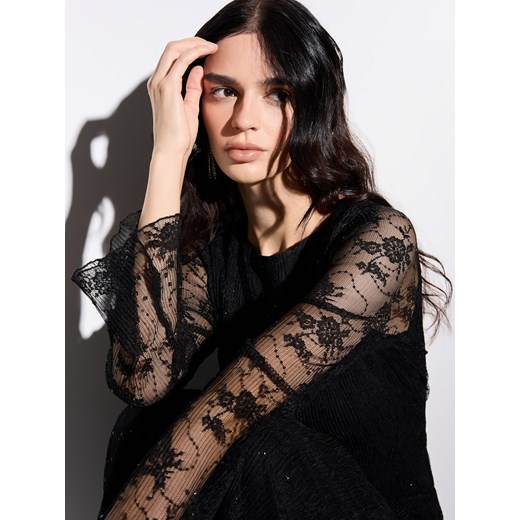 Mohito - Sukienka maxi z koronkowymi rękawami - czarny - id: 013GF-99X - marki Mohito - 187279228 Mohito - Sukienka maxi z koronkowymi rękawami - czarny ze sklepu Mohito w kategorii Sukienki - zdjęcie 187279228