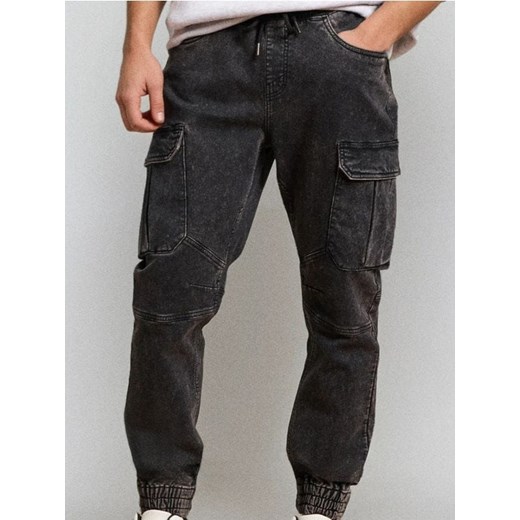 Sinsay - Jeansy regular jogger cargo - szary ze sklepu Sinsay w kategorii Jeansy męskie - zdjęcie 187280718