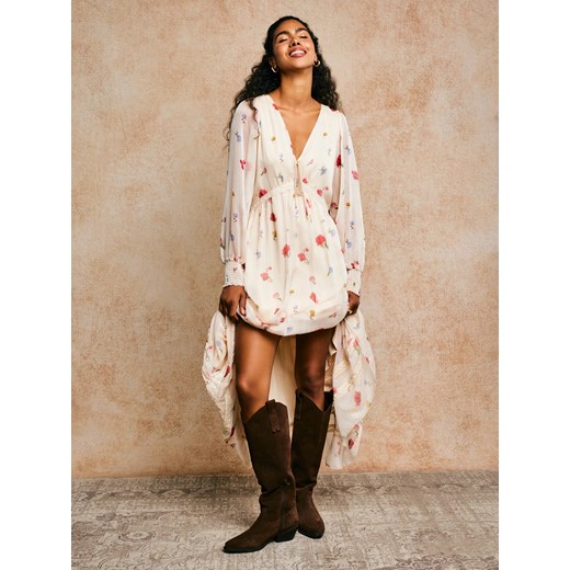 Sukienka damska maxi z motywem kwiatowym kremowa Ester 103 ze sklepu Big Star w kategorii Sukienki - zdjęcie 187281395