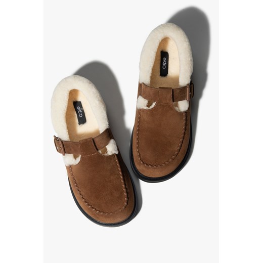 Estro: Brązowe mokasyny damskie na zimę z weluru naturalnego i futra - id: 15277620232540 - marki Estro - 187284956 Estro: Brązowe mokasyny damskie na zimę z weluru naturalnego i futra ze sklepu Estro w kategorii Kapcie damskie - zdjęcie 187284956