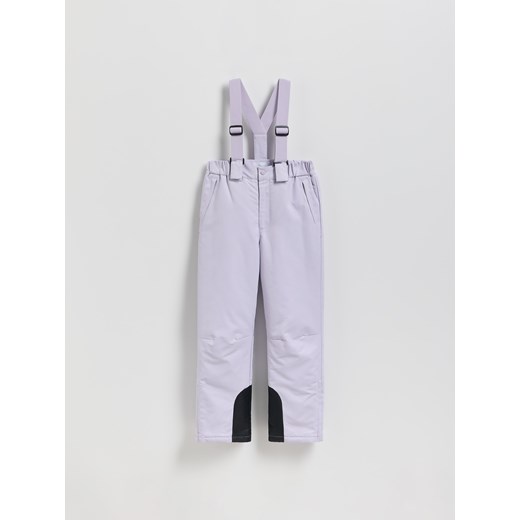 Reserved - Ocieplane spodnie na szelkach - lawendowy ze sklepu Reserved w kategorii Spodnie dziewczęce - zdjęcie 187290517