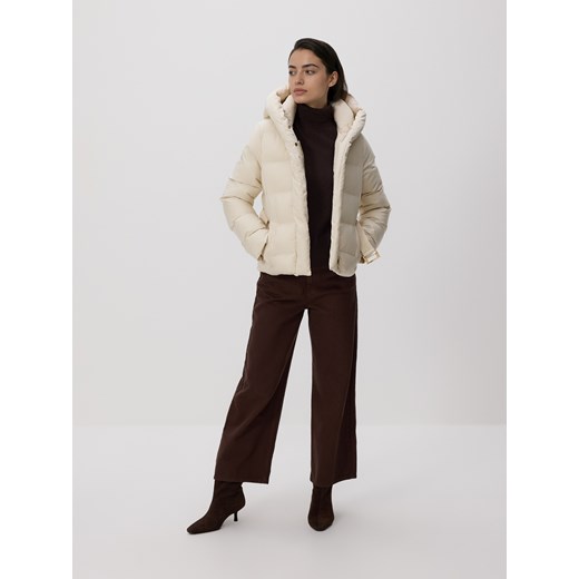 Reserved - Kurtka z paskiem - kremowy ze sklepu Reserved w kategorii Kurtki damskie - zdjęcie 187290897