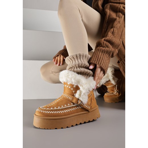 Jasnobrązowe Śniegowce na Platformie z Futerkiem i Haftowanym Wzorem Celatusa - id: JR8-68-CAMEL - marki Renee - 187292498 Jasnobrązowe Śniegowce na Platformie z Futerkiem i Haftowanym Wzorem Celatusa ze sklepu renee.pl w kategorii Śniegowce damskie - zdjęcie 187292498