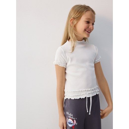 Reserved - Prążkowany t-shirt - złamana biel - id: 457FT-01X - marki Reserved - 187292658 Reserved - Prążkowany t-shirt - złamana biel ze sklepu Reserved w kategorii Bluzki dziewczęce - zdjęcie 187292658