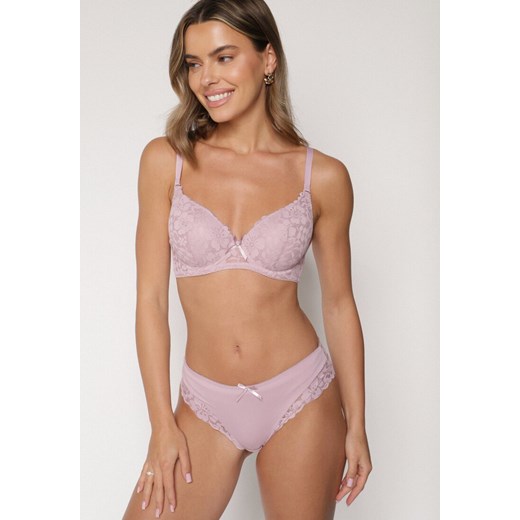 Jasnofioletowy Komplet Biustonosz i Majtki Typu Figi Ozdobiony Koronką Ezivane - id: 401865 - marki born2be - 187294745 Jasnofioletowy Komplet Biustonosz i Majtki Typu Figi Ozdobiony Koronką Ezivane ze sklepu born2be.pl w kategorii Komplety bielizny damskiej - zdjęcie 187294745