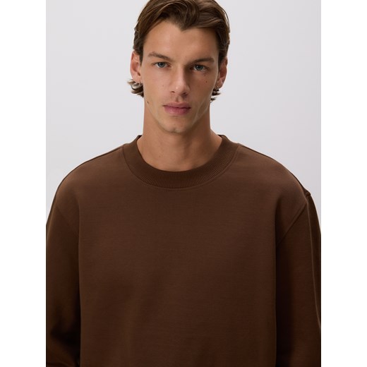 Reserved - Gładka bluza z bawełną - brązowy ze sklepu Reserved w kategorii Bluzy męskie - zdjęcie 187296256