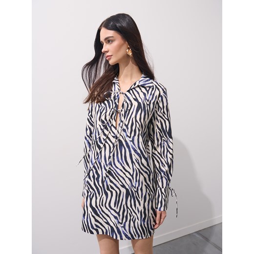 Mohito - Sukienka mini w zwierzęcy wzór - biały ze sklepu Mohito w kategorii Sukienki - zdjęcie 187304117