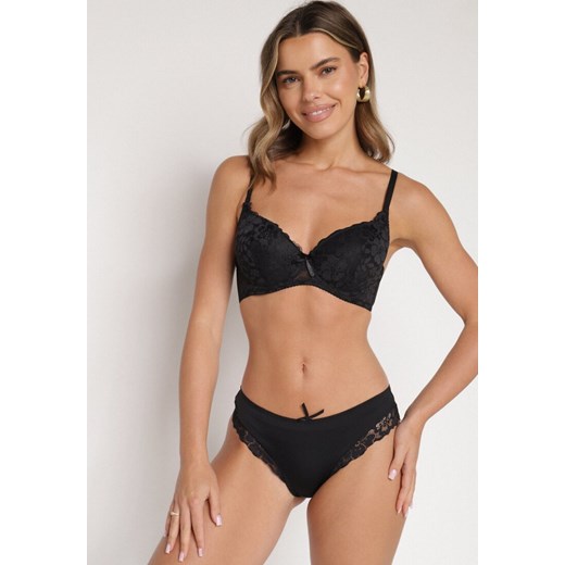 Czarny Komplet Biustonosz i Majtki Typu Figi Ozdobiony Koronką Ezivane - id: 402038 - marki born2be - 187314888 Czarny Komplet Biustonosz i Majtki Typu Figi Ozdobiony Koronką Ezivane ze sklepu born2be.pl w kategorii Komplety bielizny damskiej - zdjęcie 187314888