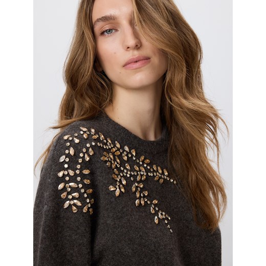 Reserved - Sweter z ozdobnymi aplikacjami - ciemnobrązowy ze sklepu Reserved w kategorii Swetry damskie - zdjęcie 187316655