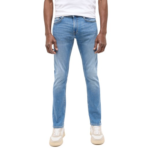 Męskie Spodnie Jeansowe Mustang Style Oregon Slim Denim Blue 1016315 5000 403 ze sklepu YouNeedit.pl w kategorii Jeansy męskie - zdjęcie 187321698