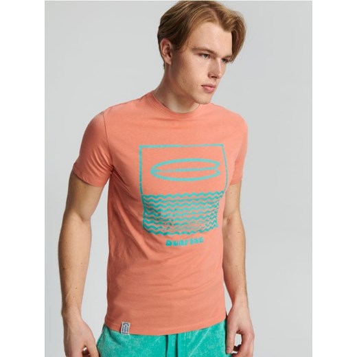 Sinsay - Koszulka z nadrukiem - pomarańczowy ze sklepu Sinsay w kategorii T-shirty męskie - zdjęcie 187329186