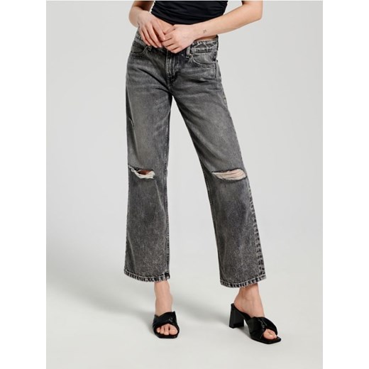 Sinsay - Jeansy straight low waist - szary ze sklepu Sinsay w kategorii Jeansy damskie - zdjęcie 187329195