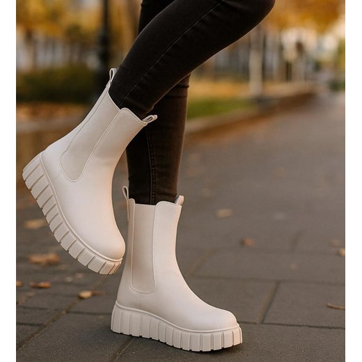 Beżowe botki sztyblety z wysoką cholewką /D2-1 18427 T292/ ze sklepu Pantofelek24.pl w kategorii Botki - zdjęcie 187330047