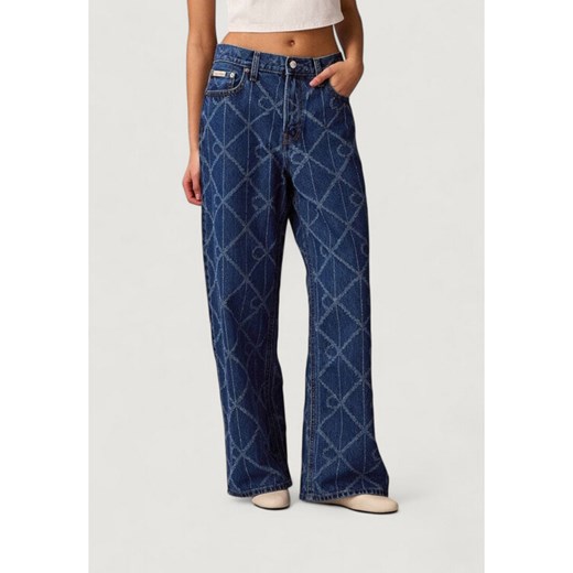 Calvin Klein Jeans Jeansy LOW RISE BAGGY CK AT Niebieski Baggy Fit ze sklepu MODIVO w kategorii Jeansy damskie - zdjęcie 187330216