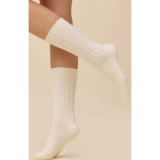 Wełniane skarpetki damskie kremowe SW069, Kolor kremowy, Rozmiar 35-38, Gabriella ze sklepu Primodo w kategorii Skarpetki damskie - zdjęcie 187330486