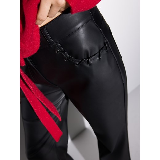 Mohito - Spodnie flare - czarny ze sklepu Mohito w kategorii Spodnie damskie - zdjęcie 187331117