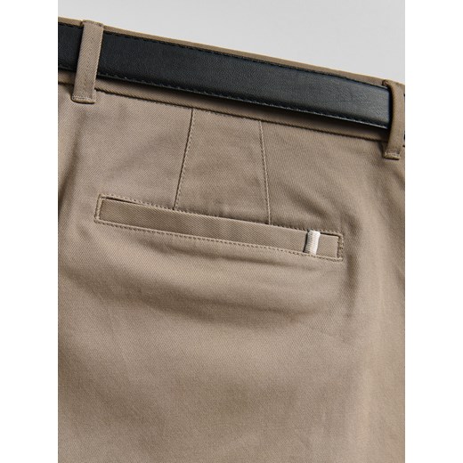 Reserved - Spodnie chino slim z paskiem - jasny zielony Reserved 38 Reserved