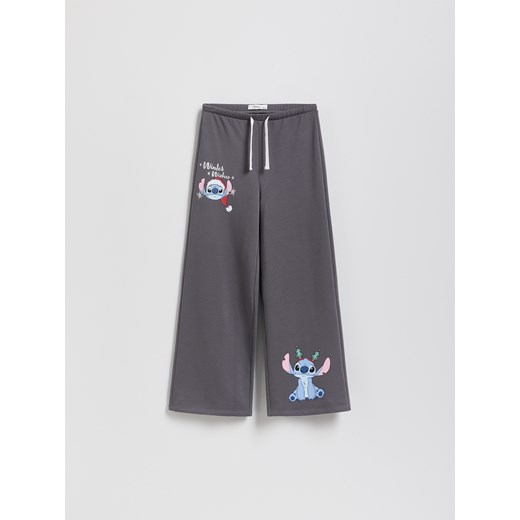 Reserved - Spodnie dresowe Lilo i Stitch - ciemnoszary ze sklepu Reserved w kategorii Spodnie dziewczęce - zdjęcie 187334149