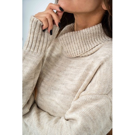 sukienka dzianinowa z golfem diana polski producent tmc - beżowa Top Moda Collection uniwersalny STYLOWO okazyjna cena