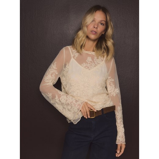 Reserved - Bluzka z haftowanym zdobieniem - kremowy ze sklepu Reserved w kategorii Bluzki damskie - zdjęcie 187341276