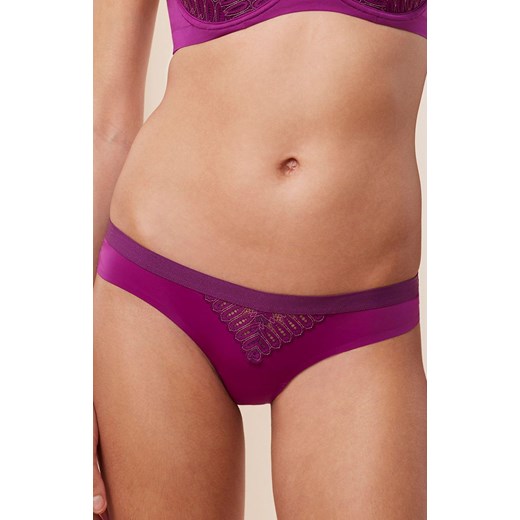 Triumph koronkowe brazyliany Aura Spotlight T Brazilian 10216453, Kolor fioletowy, Rozmiar 36, Triumph ze sklepu Intymna w kategorii Majtki damskie - zdjęcie 187344868