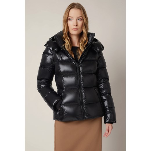 Kurtka Puchowa Czarna Izena ze sklepu Lancerto S.A. w kategorii Kurtki i płaszcze damskie - zdjęcie 187346637