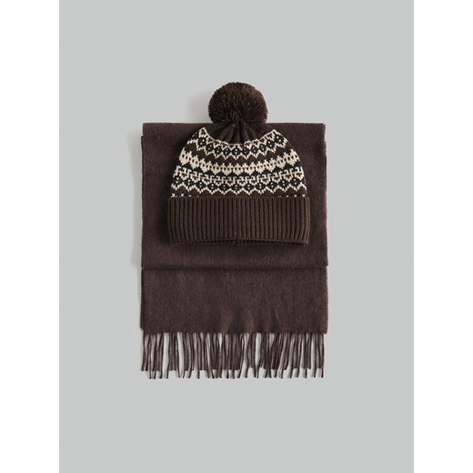 Reserved - Czapka z pomponem - ciemnobrązowy ze sklepu Reserved w kategorii Czapki zimowe męskie - zdjęcie 187347089