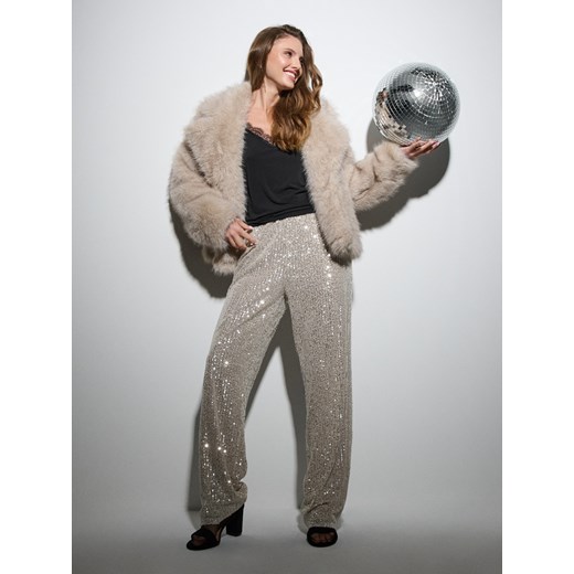 Sinsay - Spodnie wide leg z połyskującymi cekinami - srebrny Sinsay S Sinsay