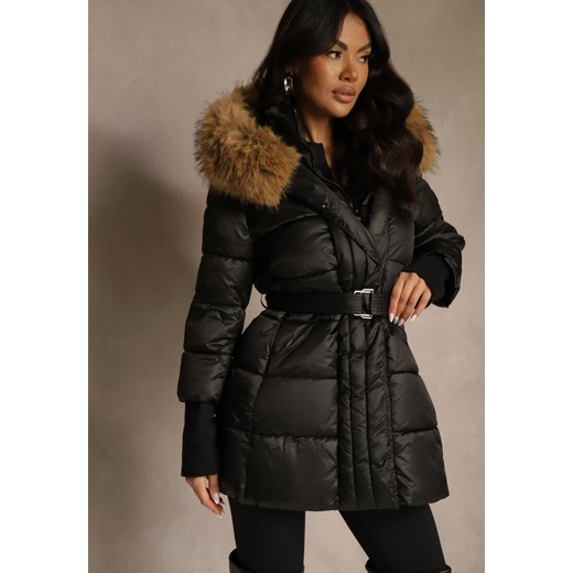 Czarna Pikowana Kurtka z Paskiem i Kapturem z Futerkiem Lilittia ze sklepu renee.pl w kategorii Kurtki damskie - zdjęcie 187363085