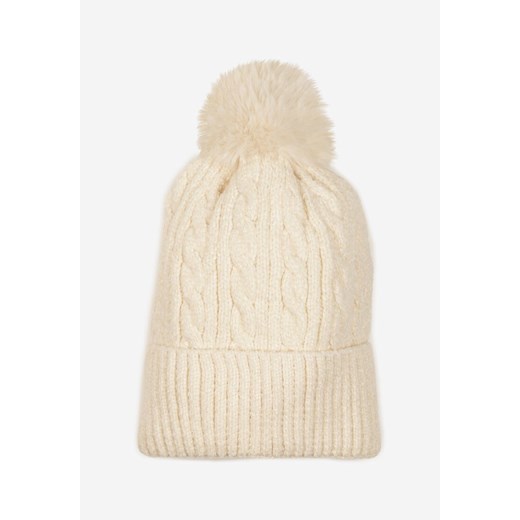Jasnobeżowa Czapka w Ozdobny Warkoczowy Splot z Pomponem Emmilae ze sklepu renee.pl w kategorii Czapki zimowe damskie - zdjęcie 187366059