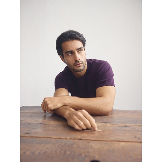 Reserved - Sweter z krótkim rękawem z dodatkiem wełny - ciemnofioletowy ze sklepu Reserved w kategorii Swetry męskie - zdjęcie 187369537