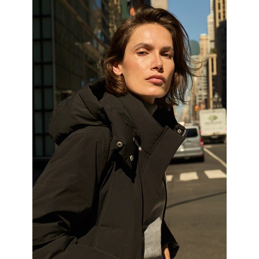 Reserved - Puchowa kurtka z z dodatkiem Sorony - czarny ze sklepu Reserved w kategorii Płaszcze damskie - zdjęcie 187371268