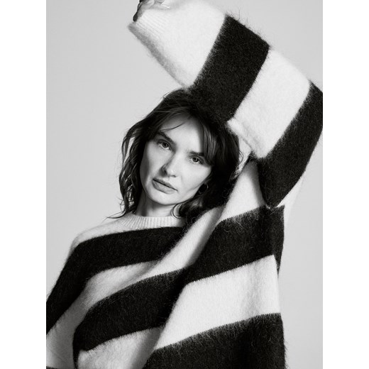 Reserved - Sweter z moherem - wielobarwny ze sklepu Reserved w kategorii Swetry damskie - zdjęcie 187375257