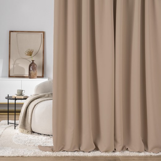 Zasłona zaciemniająca na taśmie marszczącej ciemnobeżowy 140 x 280 cm 1 szt. ze sklepu dekoria.pl w kategorii Zasłony - zdjęcie 187380235