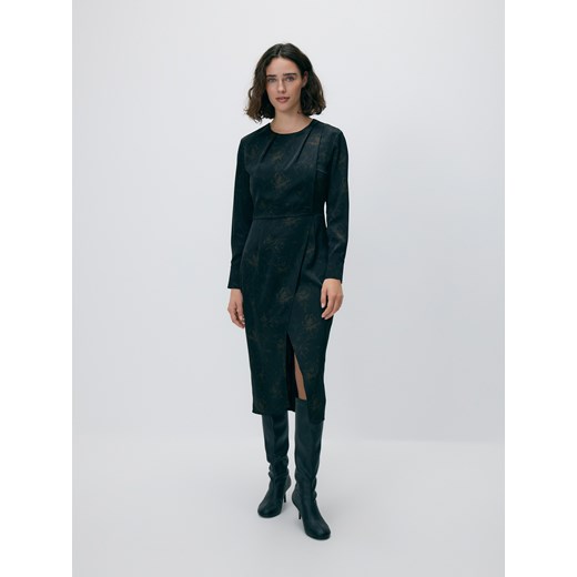 Reserved - Wzorzysta sukienka midi - wielobarwny ze sklepu Reserved w kategorii Sukienki - zdjęcie 187380797