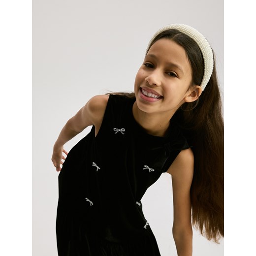 Reserved - Welurowa sukienka w kokardki - czarny ze sklepu Reserved w kategorii Sukienki dziewczęce - zdjęcie 187380906