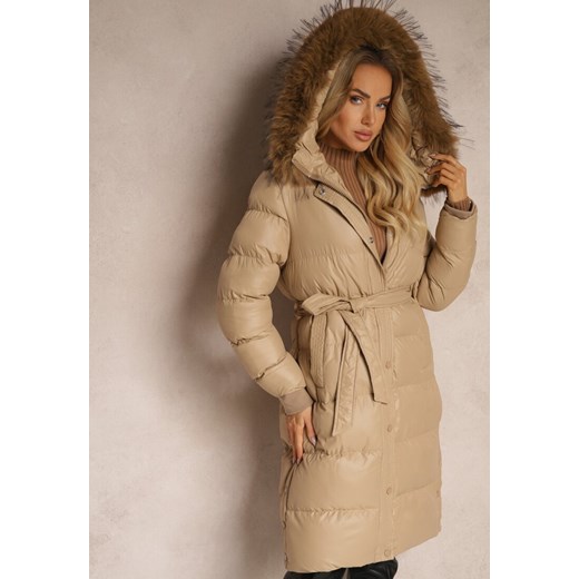 Beżowa Kurtka Pikowana o Długim Kroju z Kapturem Wiązana w Pasie z Odpinanym Futerkiem Phorira ze sklepu renee.pl w kategorii Kurtki damskie - zdjęcie 187381546