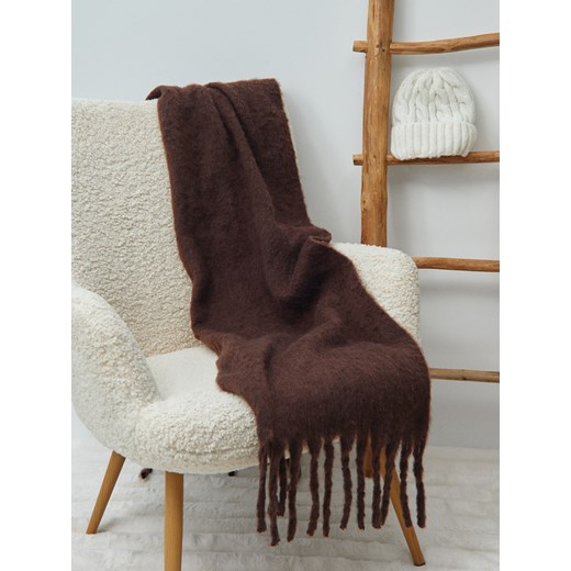 Sinsay - Szalik z frędzlami - brązowy Sinsay One Size Sinsay