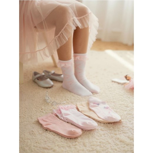 Sinsay - Skarpetki z falbankami 5 pack - wielobarwny ze sklepu Sinsay w kategorii Skarpetki dziecięce - zdjęcie 187382188