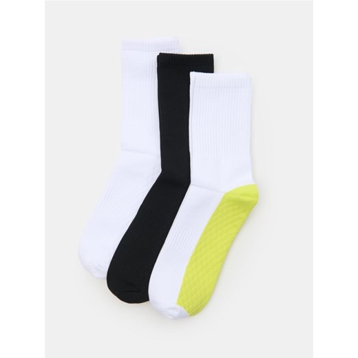 Sinsay - Prążkowane skarpetki 3 pack - wielobarwny ze sklepu Sinsay w kategorii Skarpetki męskie - zdjęcie 187382245