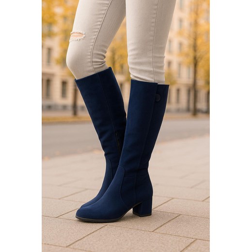 Granatowe ocieplane kozaki damskie na niskim obcasie /B5-1 18459 T582/ ze sklepu Pantofelek24.pl w kategorii Kozaki damskie - zdjęcie 187388678