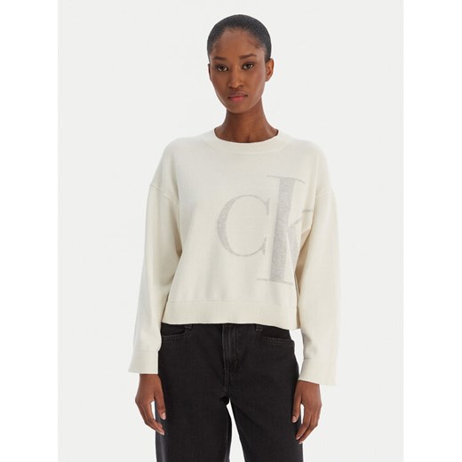 Calvin Klein Jeans Sweter Smooth LV047E304G Beżowy Regular Fit ze sklepu MODIVO w kategorii Swetry damskie - zdjęcie 187391215